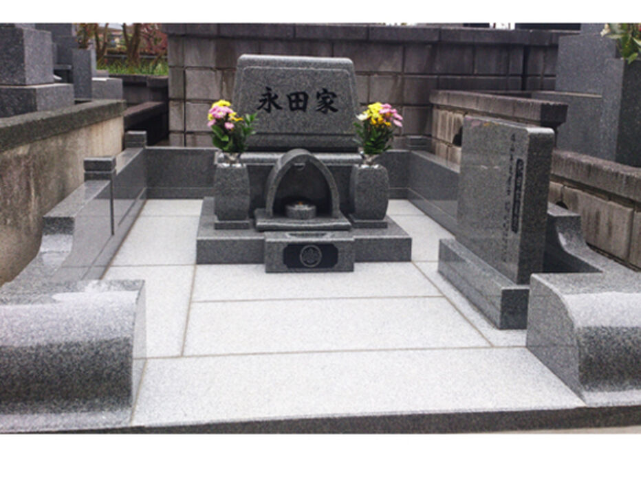 画像1414：墓石